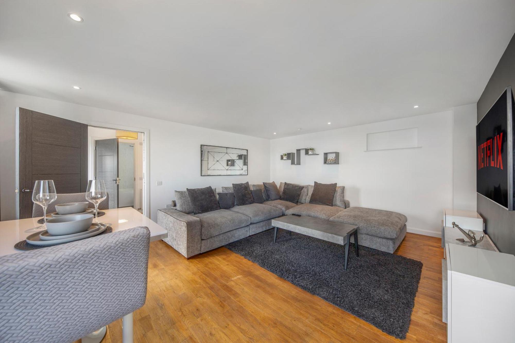 Mearns Street Penthouse - Grampian Lettings Ltd Apartment แอเบอร์ดีน ภายนอก รูปภาพ